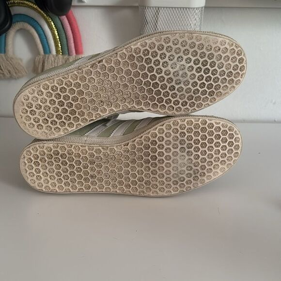 Adidas Gazelle Olive Sneakers with White Stripes EUC - Picture 7 of 7